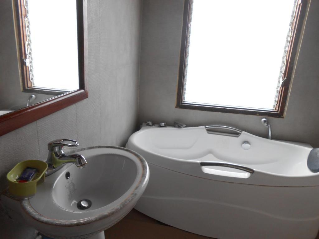 Thida Guesthouse Луанг Прабанг Стая снимка